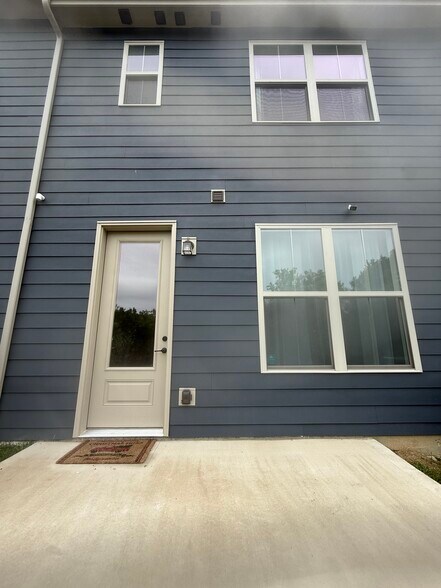 Outside patio - 1516 Mountain Quail Cir