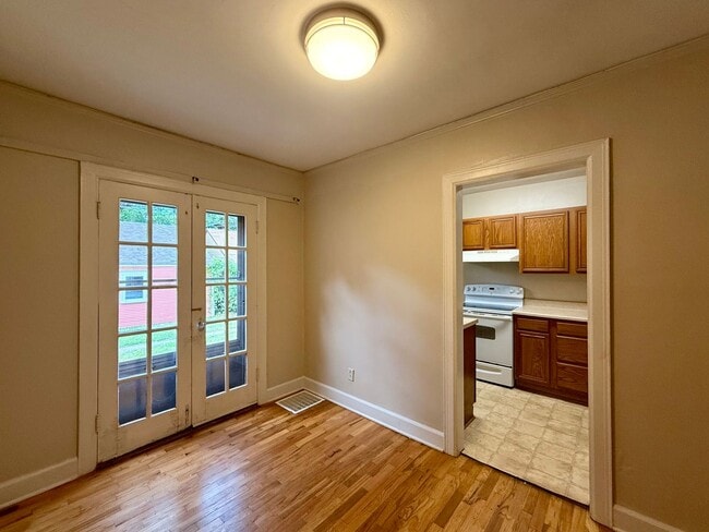 Building Photo - 4008 E Orme St