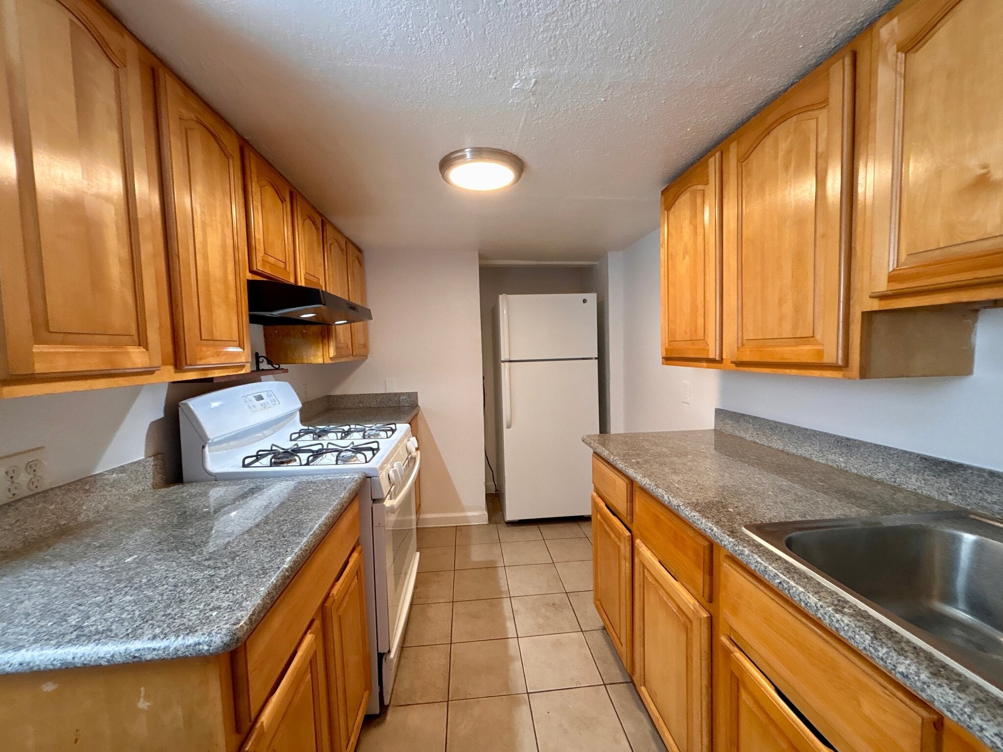 Building Photo - 1941 Chestnut St