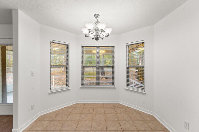 Building Photo - 71 Eventide Ln