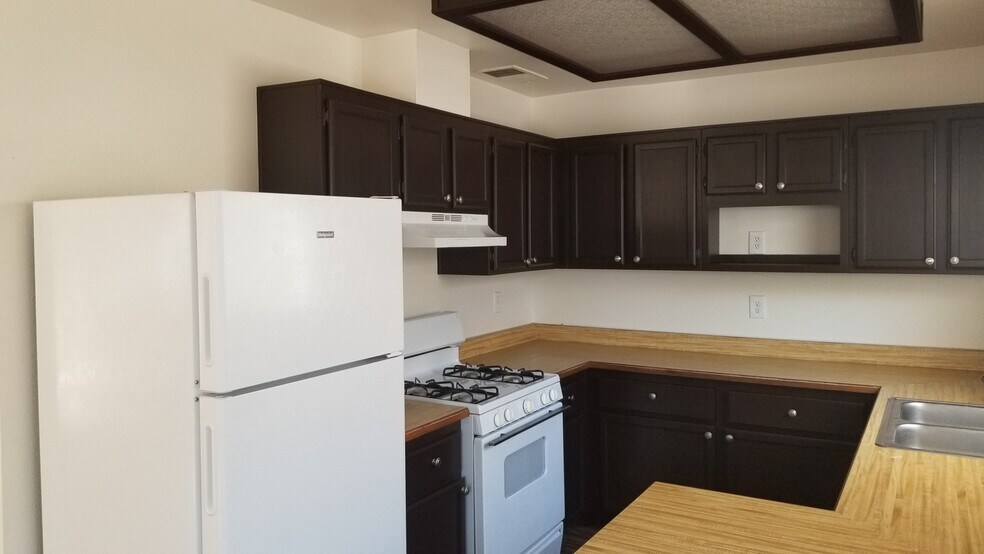Building Photo - 2282 Ray Kanel Dr