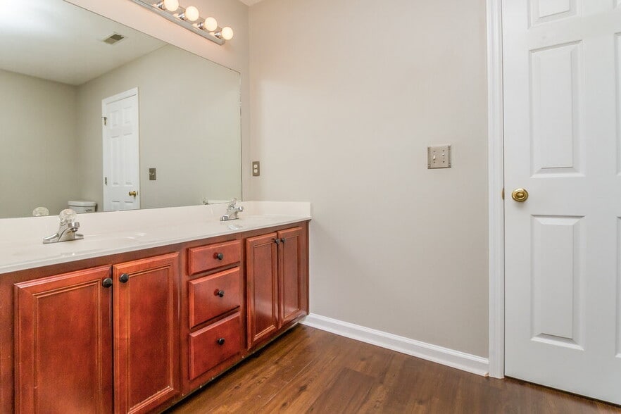 Building Photo - 4124 Pleasant Colony Dr