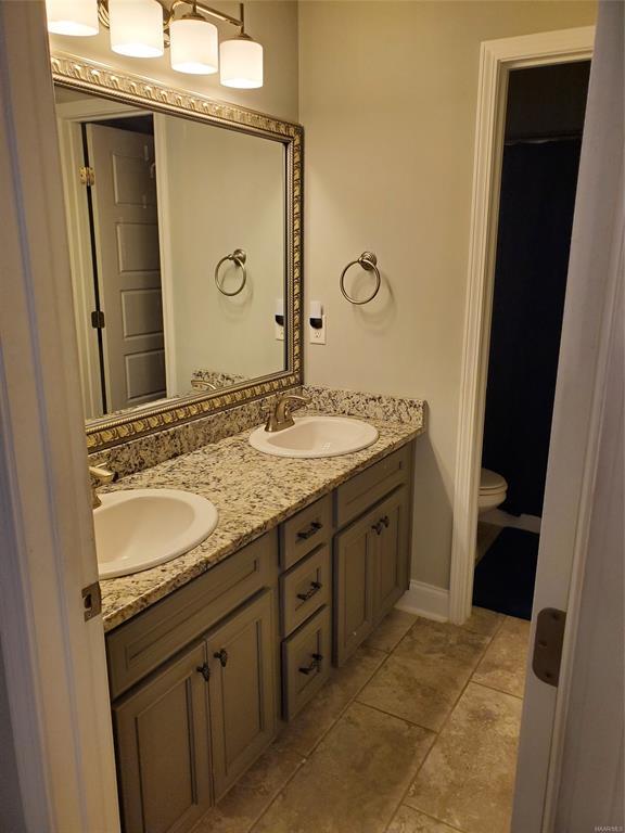 Building Photo - 65 N Onyx Ct