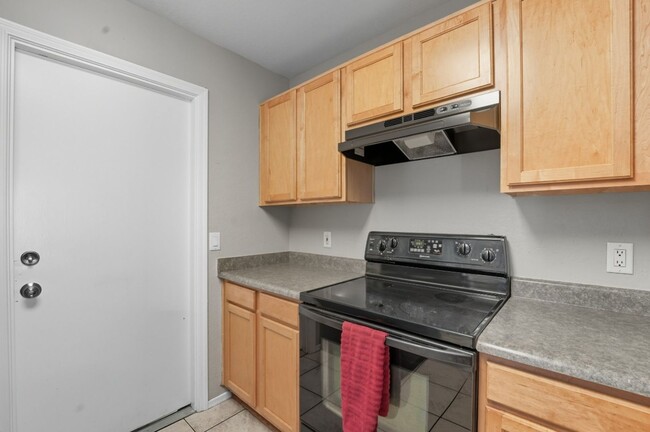 Building Photo - Charming El Mirage Rental – 3 Bedrooms, 2.5 Baths, Prime Location