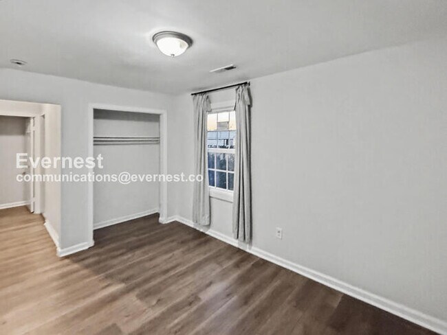 Building Photo - 908 37th St N