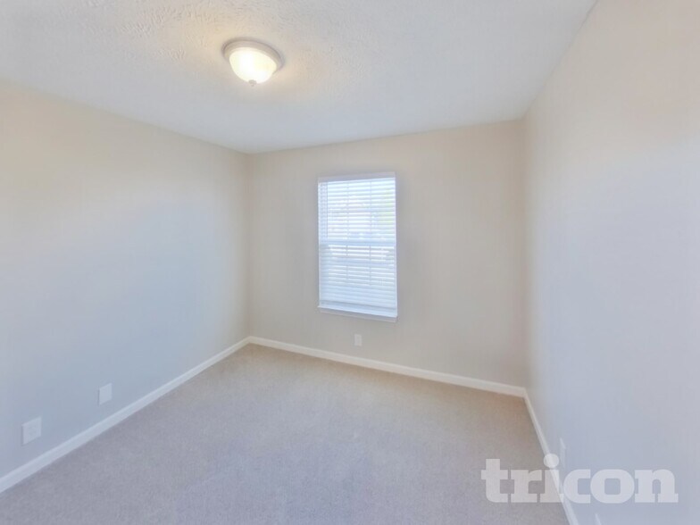 Building Photo - 3107 Donard Ct