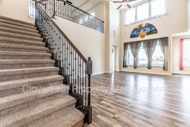 Building Photo - 908 Sussex Cove