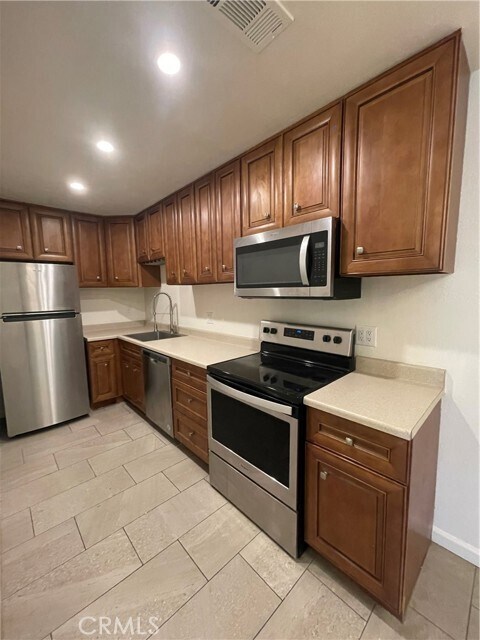 Building Photo - 2812 N Auburn Ct