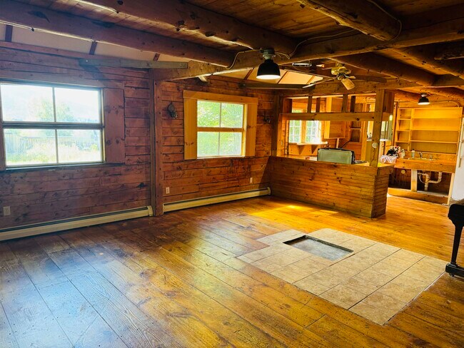 Building Photo - 369 Camp Rd
