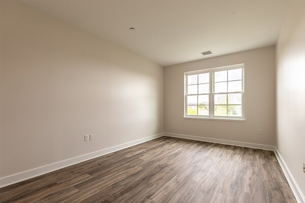 Building Photo - 20 New Derby St