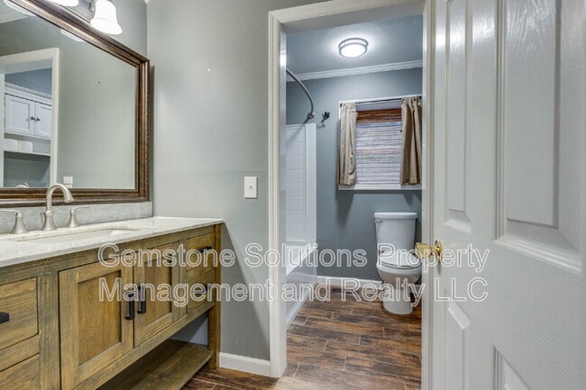Building Photo - 6738 Quiet Ln