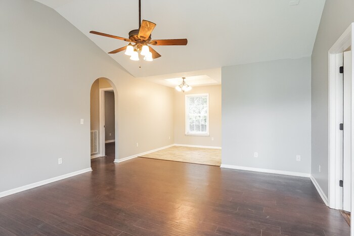 Building Photo - 18372 Peyton Ln