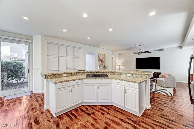 Building Photo - 8816 Cortile Dr