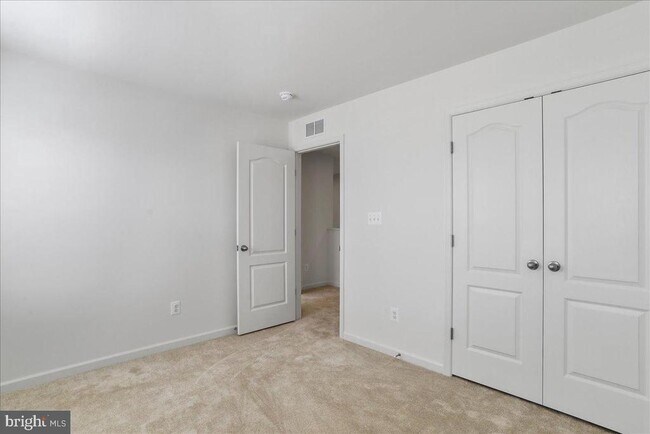 Building Photo - 21 Stafford Pl
