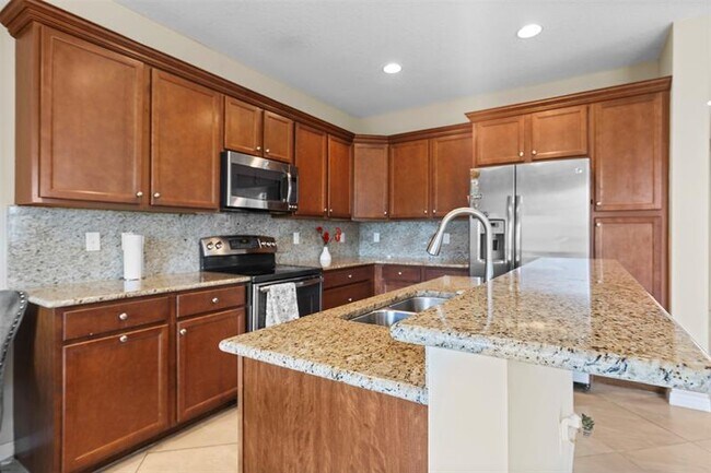 Building Photo - 5224 SW 77th Way