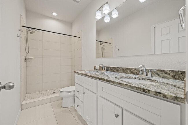 Building Photo - 1950 Lake Ridge Blvd