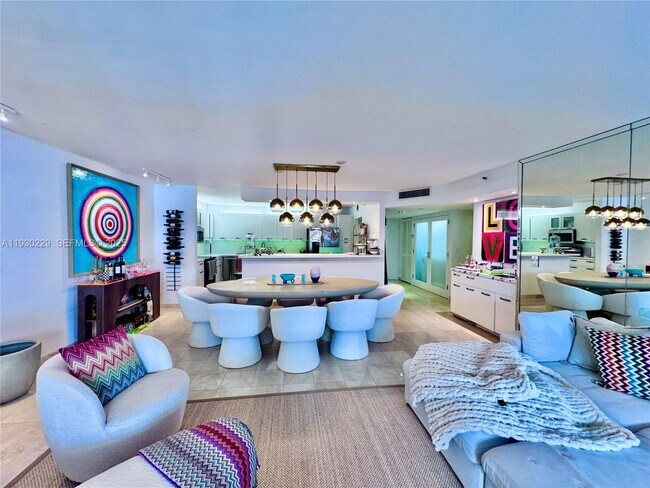 Building Photo - 8877 Collins Ave