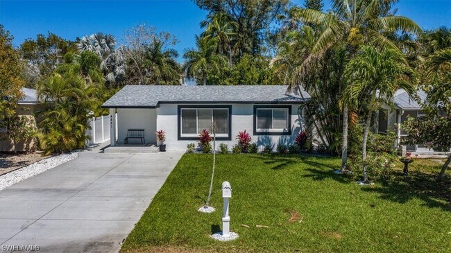 Primary Photo - 4831 Coquina Rd