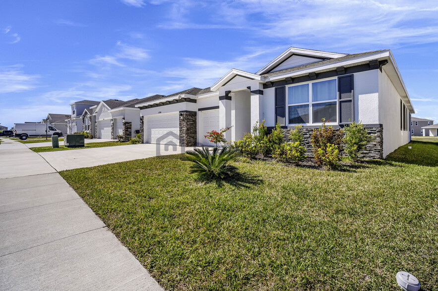 Building Photo - 10740 Bridgegate Heights Loop