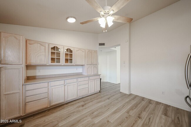 Building Photo - 7421 W Eva St