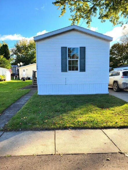Primary Photo - 1907 Borman Ct