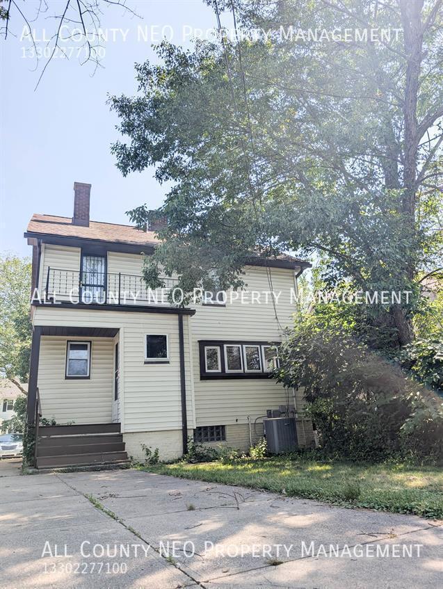 Building Photo - 3349 Altamont Rd