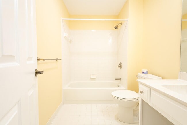 Building Photo - 4485 Turnberry Pl