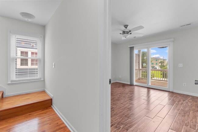 Building Photo - 925 General Whiting Blvd