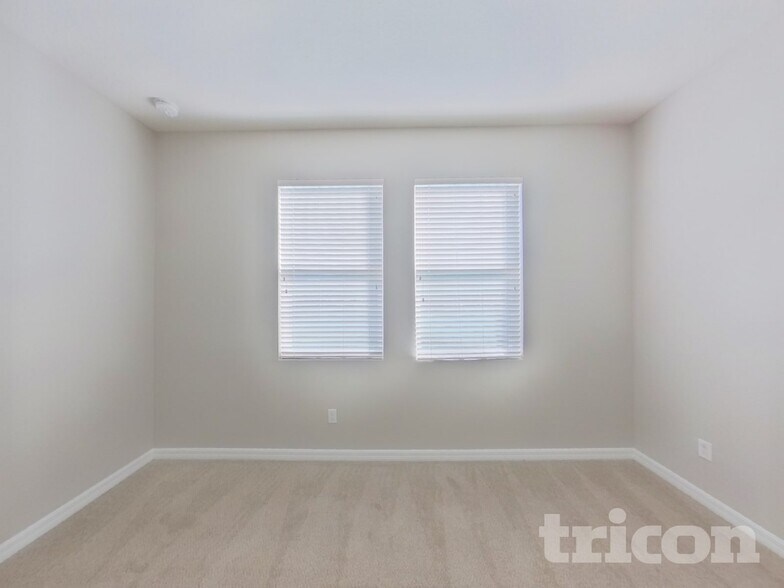 Building Photo - 3252 Zander Dr