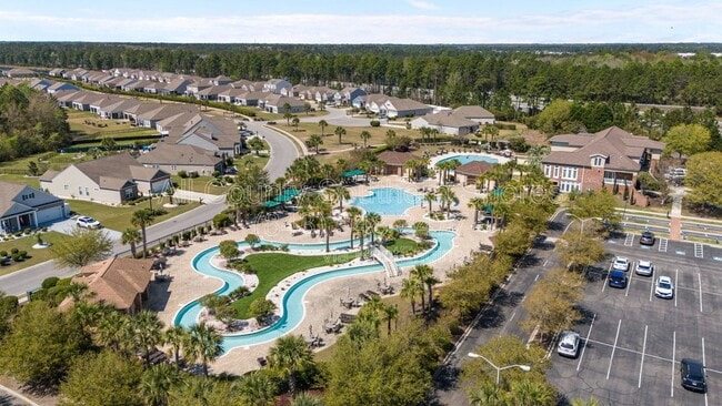 Building Photo - 264 Viareggio Road