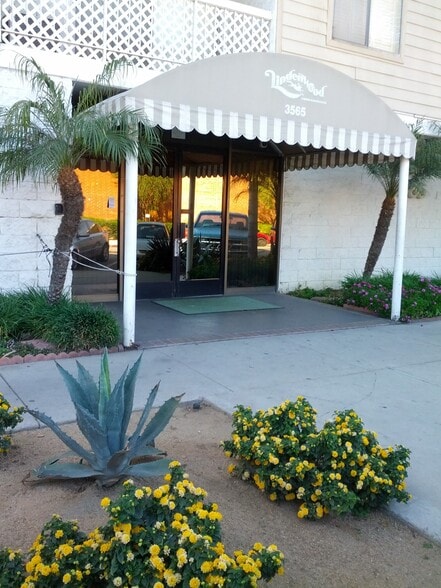 Building Photo - 3565 Linden Ave