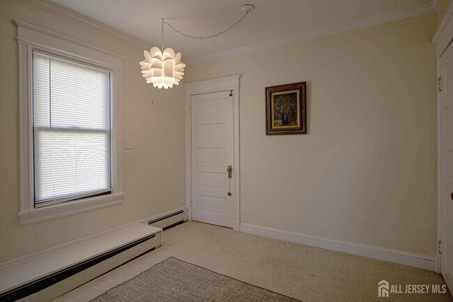 Building Photo - 9 Academy St