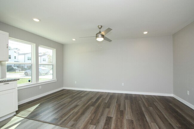 Building Photo - 5709 Breland St