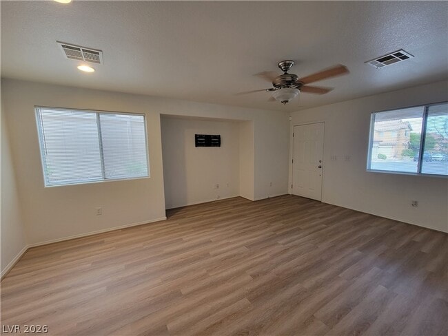 Building Photo - 3813 Bayamon St