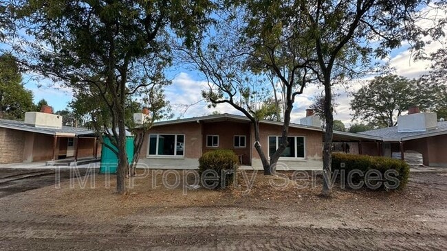 Building Photo - 17259 Walnut Ave