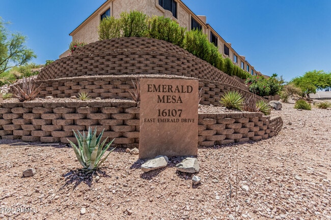 Building Photo - 16107 E Emerald Dr