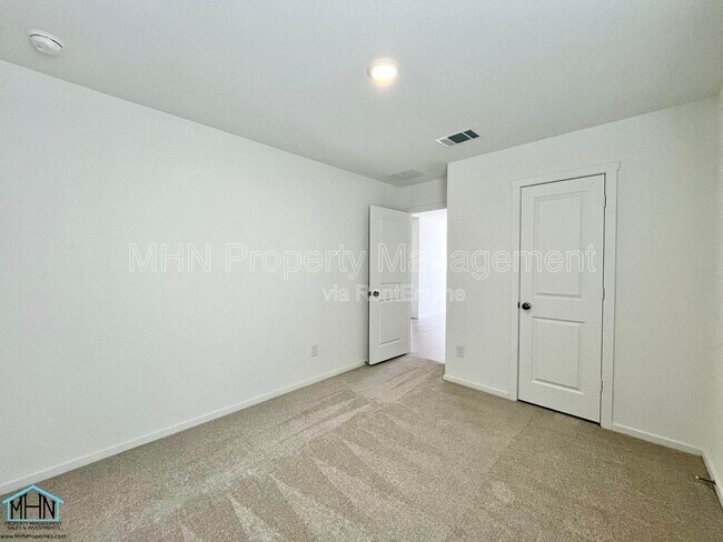 Building Photo - 12931 Kathleen St