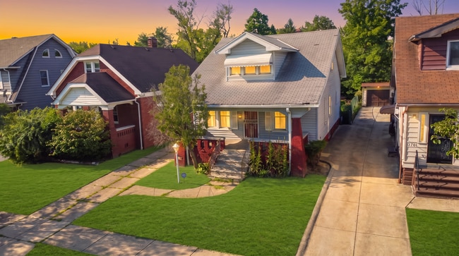 Building Photo - 13609 Melzer Ave
