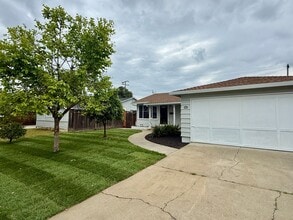 Building Photo - Updated 3 Bedroom 1 Bath West San Jose Gem! Campbell Union Schools!