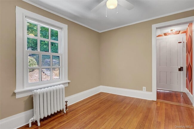 Building Photo - 324 Woodbine Ave