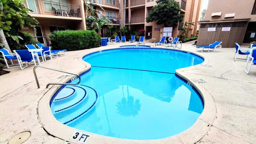 Building Photo - 2401 Gulf Blvd