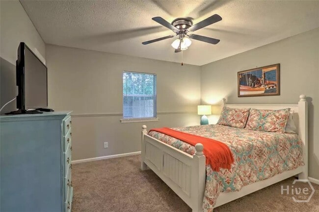 Building Photo - 130 Ropemaker Ln