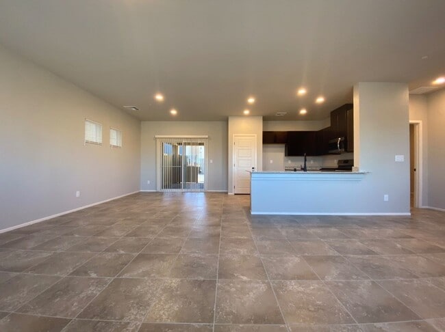 Building Photo - 4451 Sapphire Moon Ave