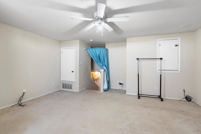 Building Photo - Large 3-Bedroom Home in West Round Rock!