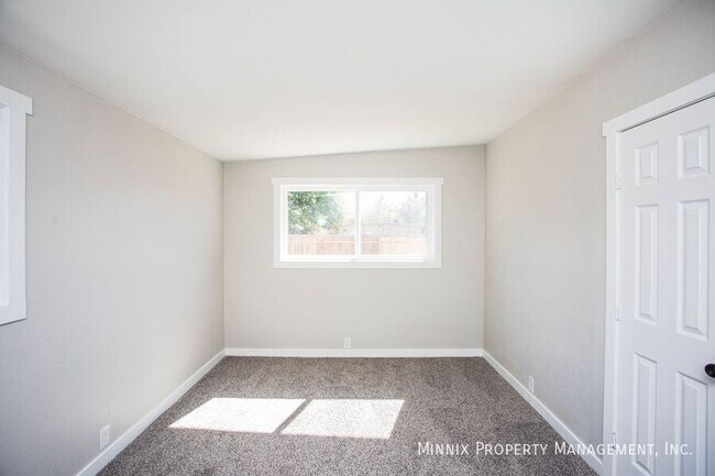 Building Photo - 2725 63rd St