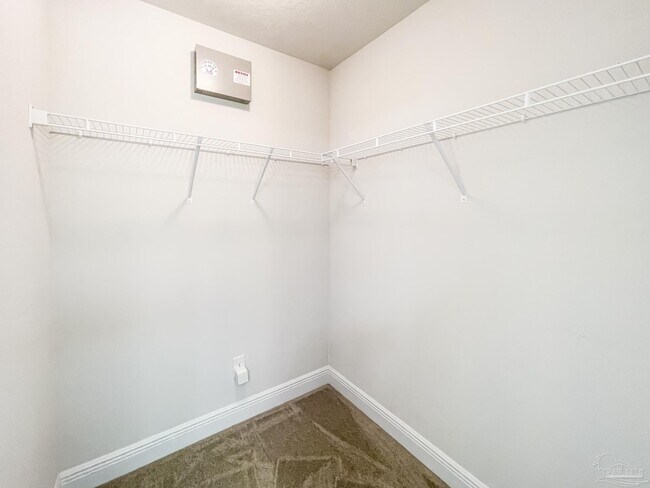 Building Photo - 12390 Pinfish Rd