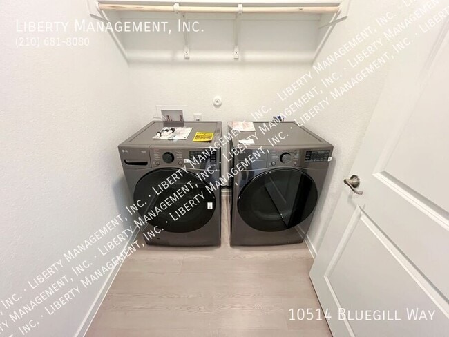 Building Photo - 10514 Bluegill Wy