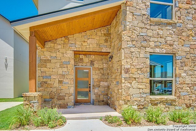 Building Photo - 1702 Gruene Vineyard Crossing