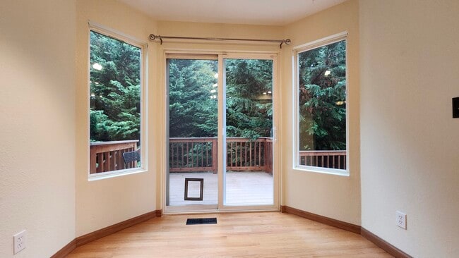 Building Photo - 35336 10th Pl SW