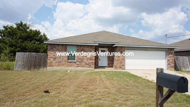 Primary Photo - 9520 Prairieview Dr
